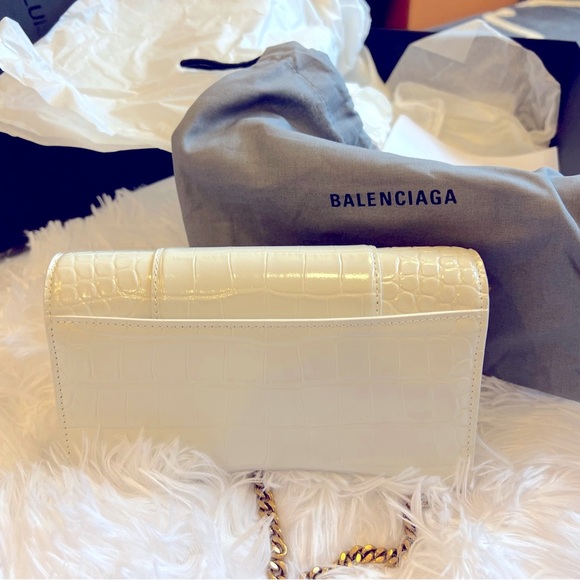 Balenciaga women’s hourglass wallet on a chain crocodile embossed - Picture 4 of 7